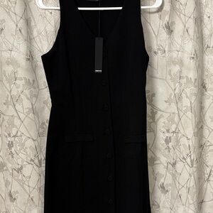 Chic Black Button-Down Midi Dress